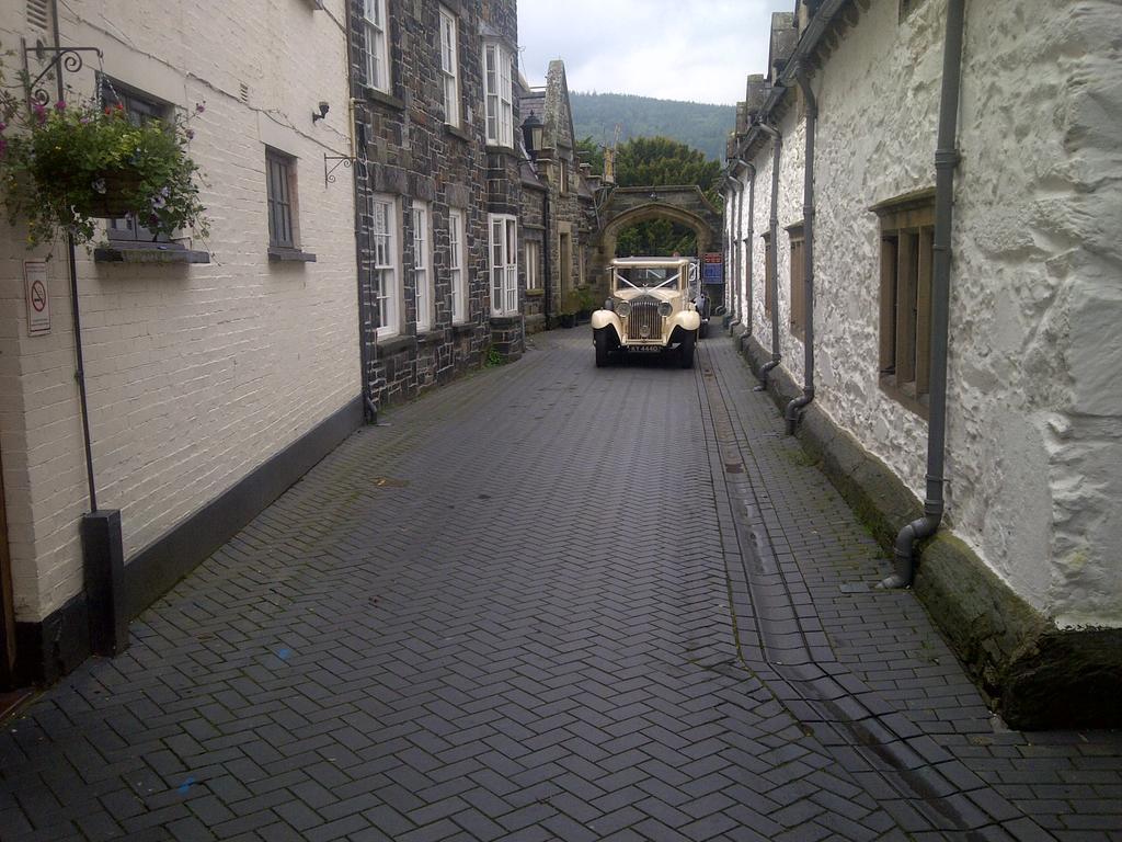 The Eagles Hotel Llanrwst Exterior foto